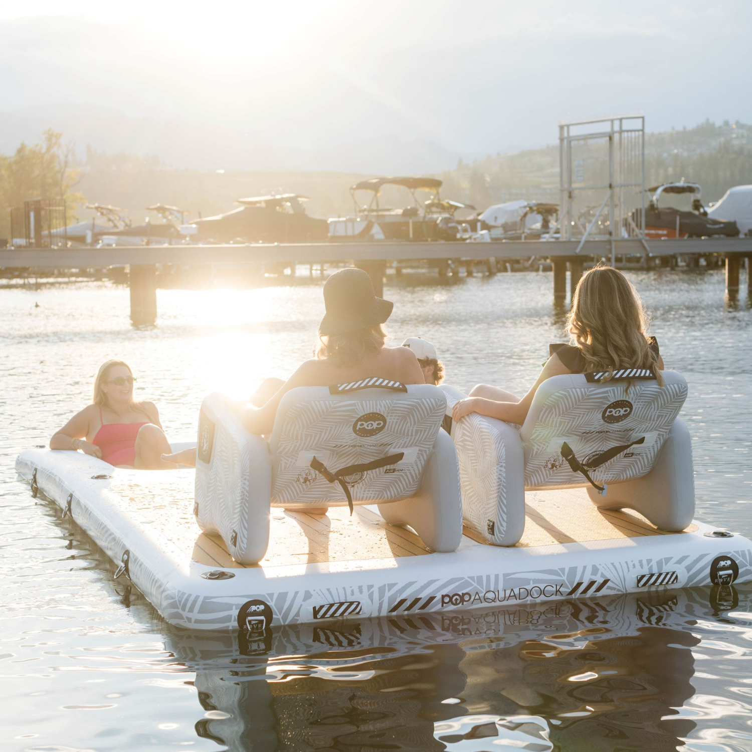 POPUP AQUADOCK 14' x 7' x 8"